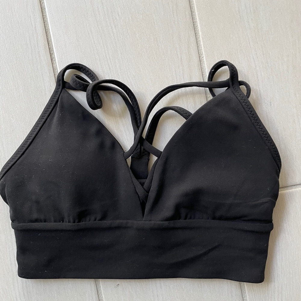 Lululemon sports bra